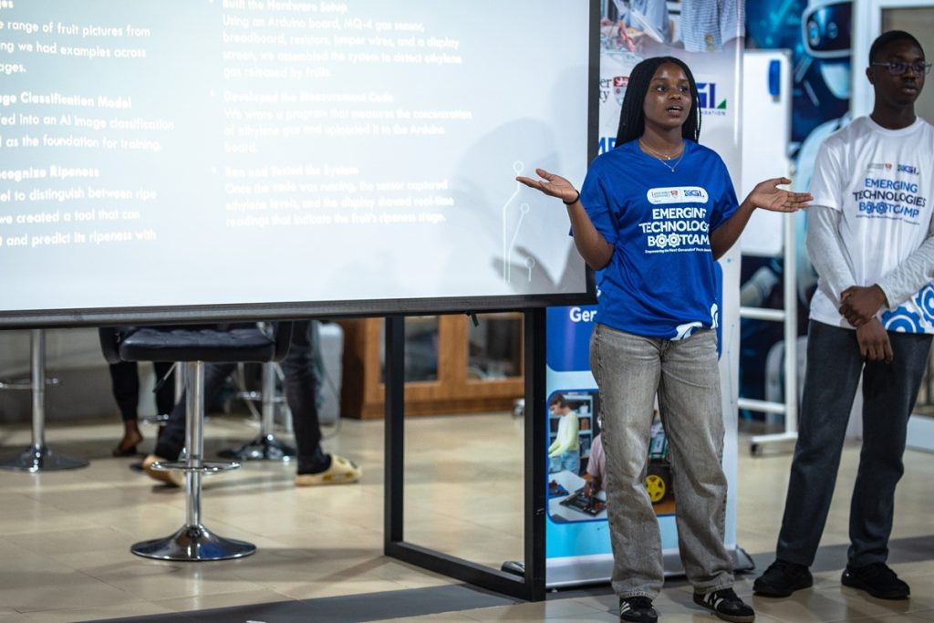 ETC Boothcamp participants prseting their projects